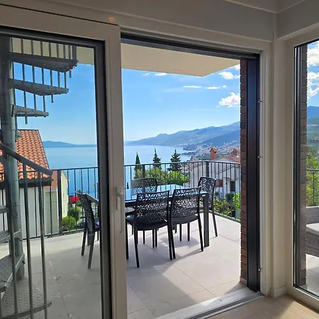 Moonhlight With Private Rooftop Terrace Διαμέρισμα *