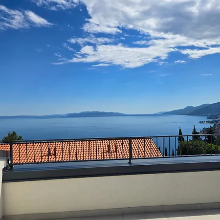 Διαμέρισμα Moonhlight With Private Rooftop Terrace Matulji