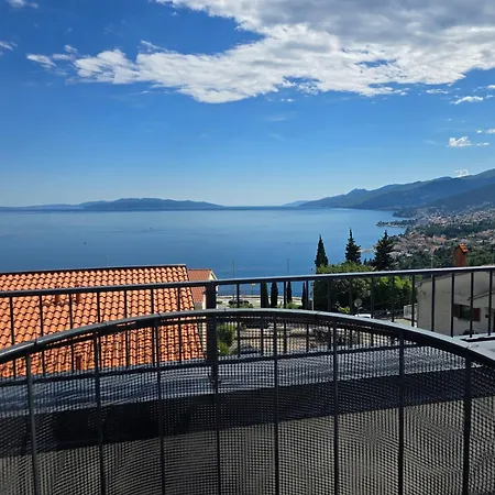 Διαμέρισμα Moonhlight With Private Rooftop Terrace *