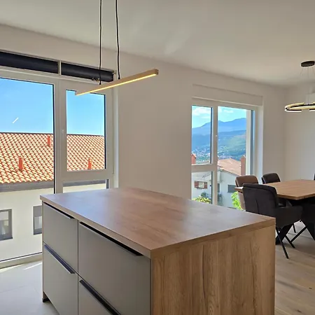 Moonhlight With Private Rooftop Terrace